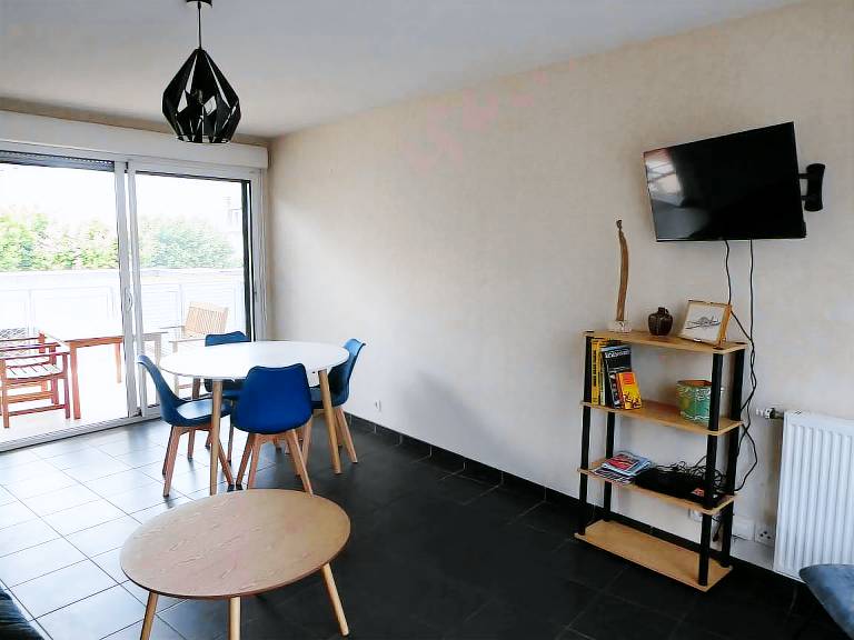 Fully equipped holiday apartment with patio | Close to the beach | Pet-friendly — photo 2