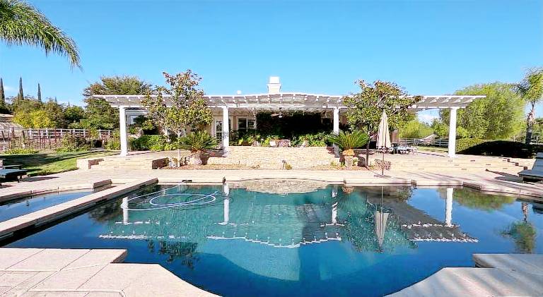 Villa with pool & hot tub in Temecula, CA