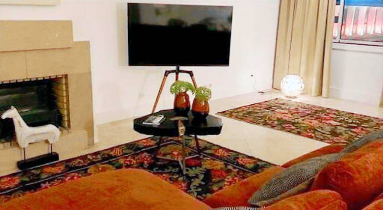 Apartment with pool & patio — photo 2