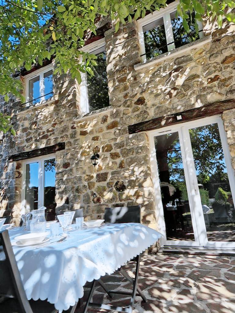 Charming gite with BBQ, patio & yard | Pets are welcome — photo 2