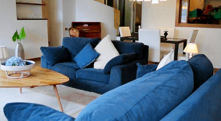 Spacious holiday apartment with yard & patio | Near Tempio Voltiano | Pet-friendly — photo 2