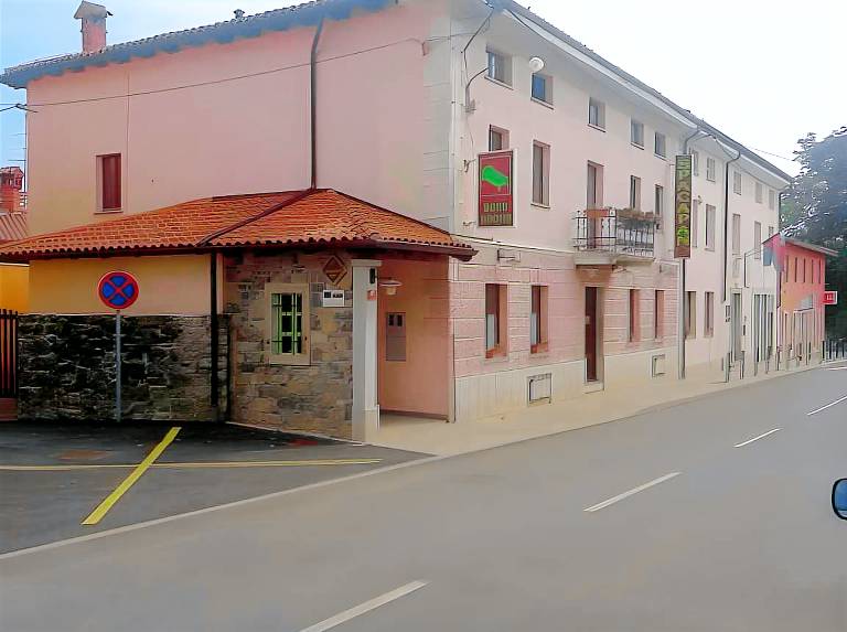 Prenočišče z zajtrkom Škrbina