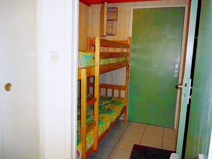 Apartment with patio | Garden view — photo 5