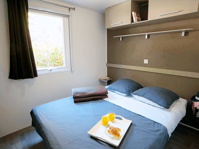 Camping suite with garden, pool & patio — photo 4