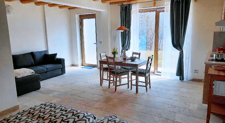 Nice rental apartment with patio & garden | Dogs allowed — photo 2