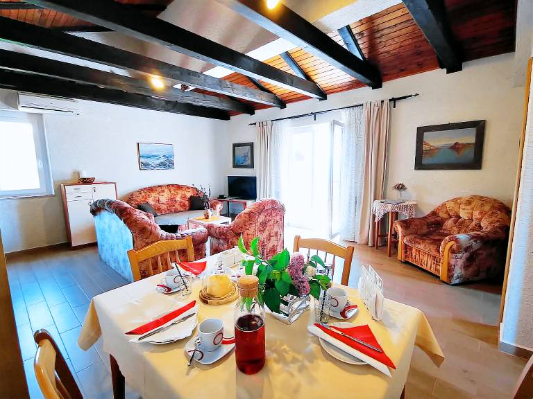 Apartment with barbeque | Sea view — photo 5