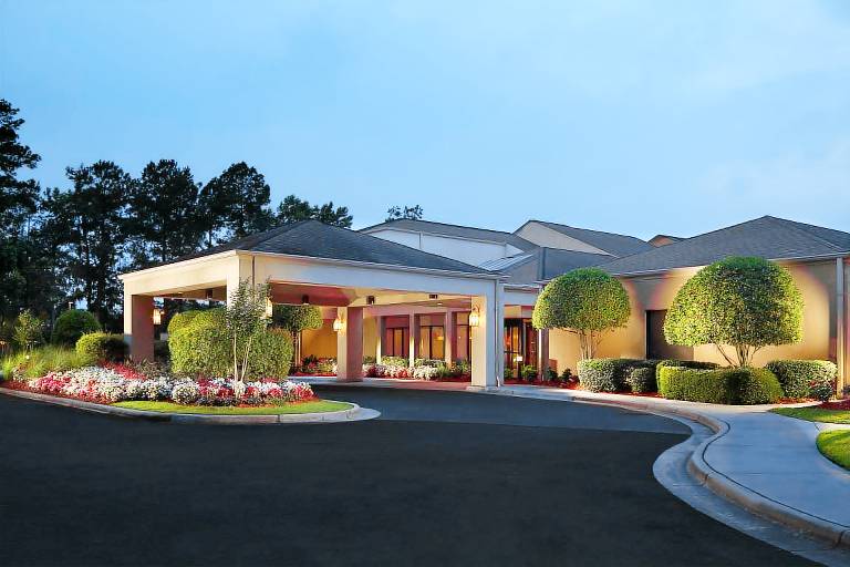 Courtyard by Marriott Savannah Midtown
