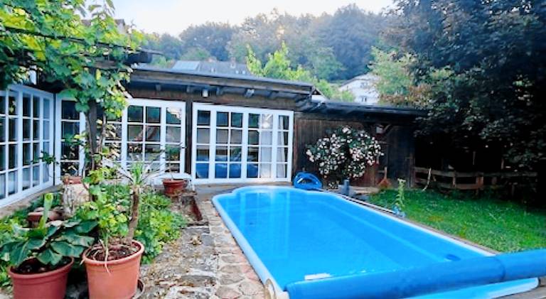 Beautiful apartment with yard, sauna & jacuzzi | Perfect for remote work | Pets allowed — photo 2