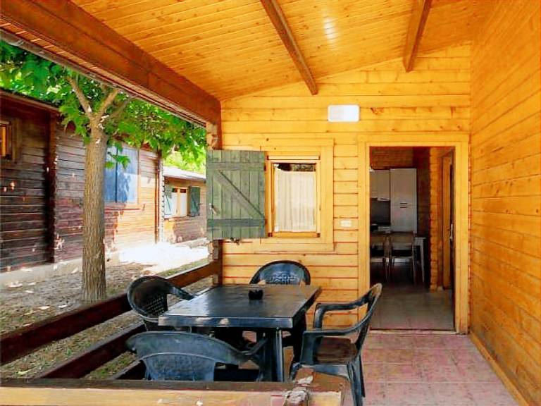 Bungalow with pool & terrace — photo 5
