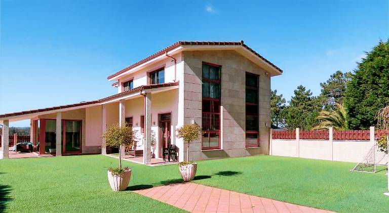 400 m&sup2; Villa