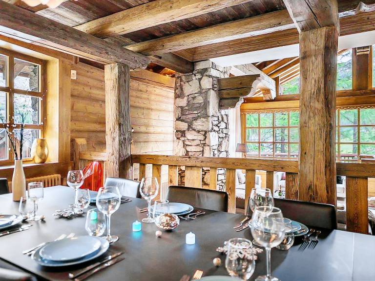 Luxury chalet in Val-d'Isère with direct access to slopes, 5 bedrooms, parking — photo 4