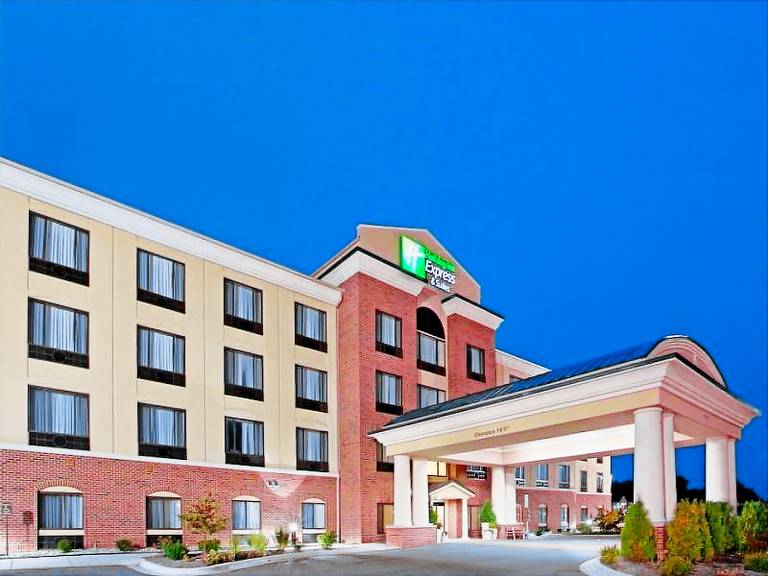 Holiday Inn Express & Suites Monroe By IHG