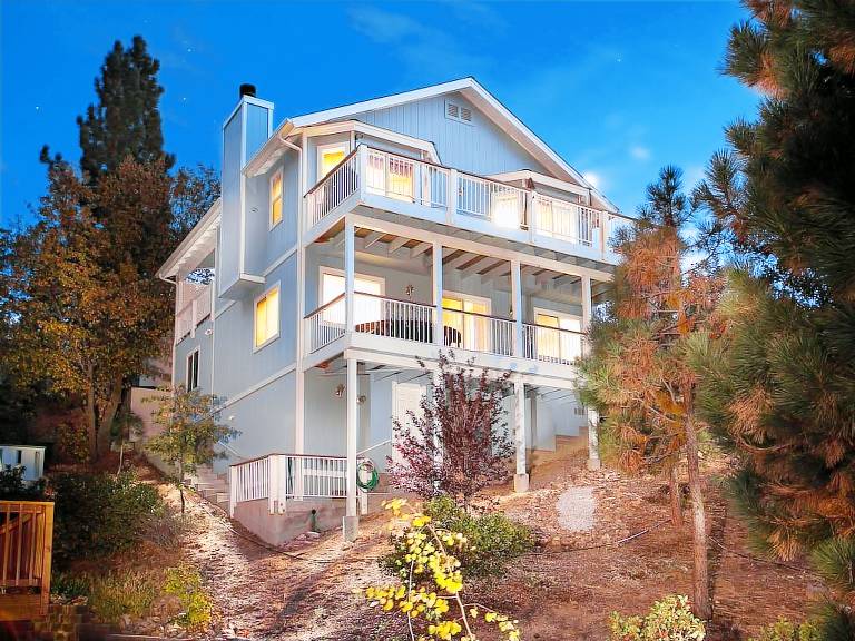 House  Big Bear Lake
