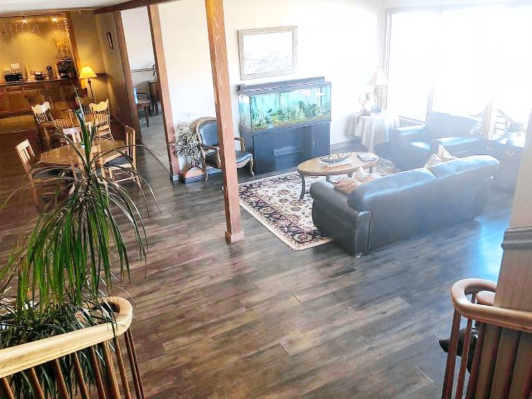 Timber Lodge Inn — photo 4