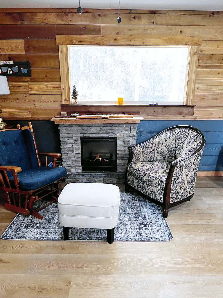 Cabin  Bragg Creek