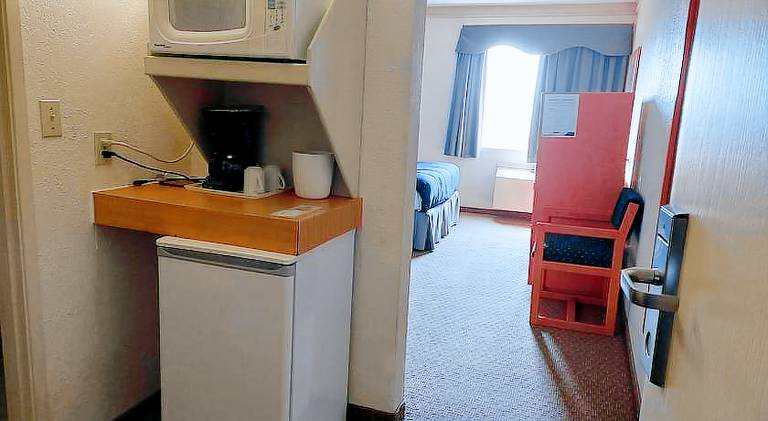 Tamarack Inn — photo 5