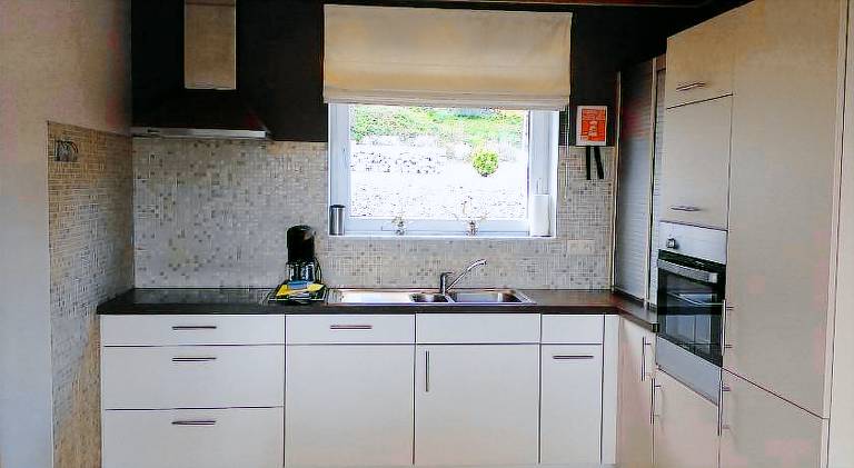 Rental apartment with BBQ, garden & terrace — photo 4