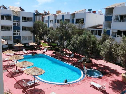 Charming serviced apartment with yard & pool | Next to the beach | Pets are welcome — photo 2