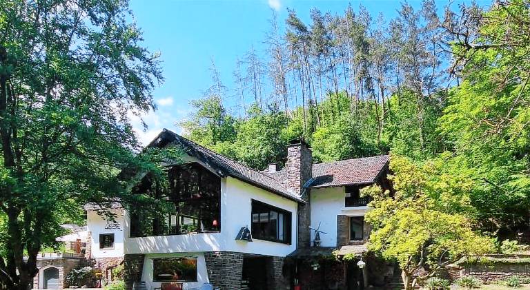 Bed & Breakfast  Mayschoß