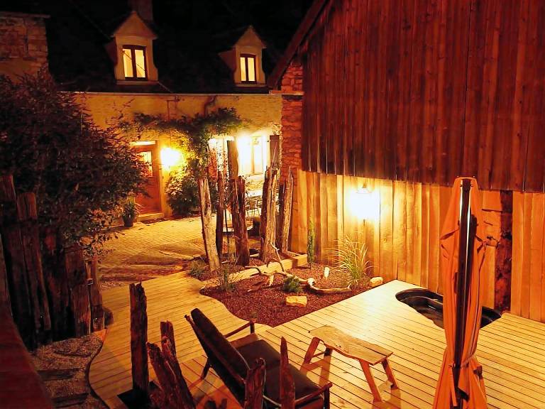 Cottage with barbeque — photo 2