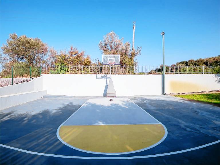 House with private pool, yard & BBQ | Good for workation — photo 5