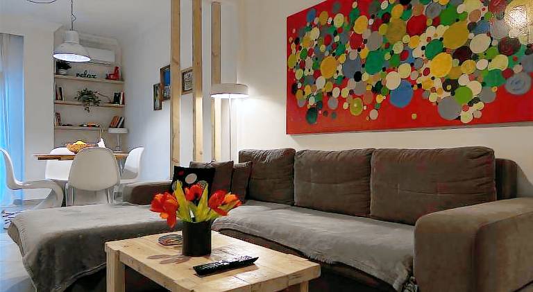 Apartment with patio — photo 2