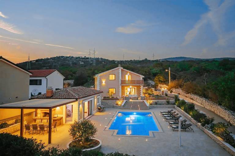 Vila  Bakar
