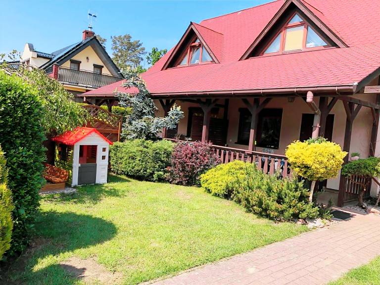 Rental apartment with garden, terrace & grill | Next to the beach | Pet-friendly in Rewal