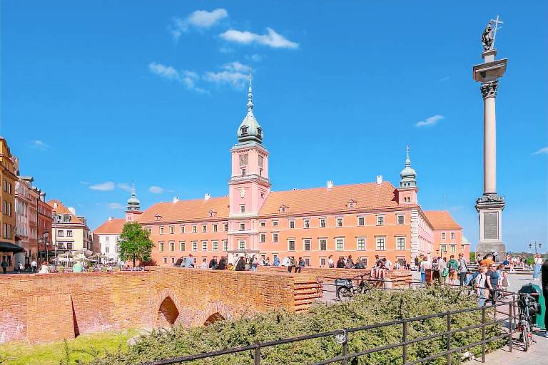Family-friendly apartment with fast internet | Close to Royal Castle | Pets allowed — photo 2