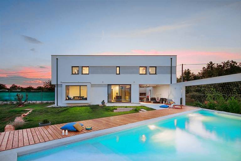 Vila  Medančići