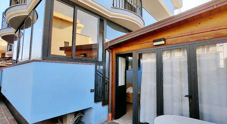 Rental apartment with 3 rooms for 5 persons — photo 4