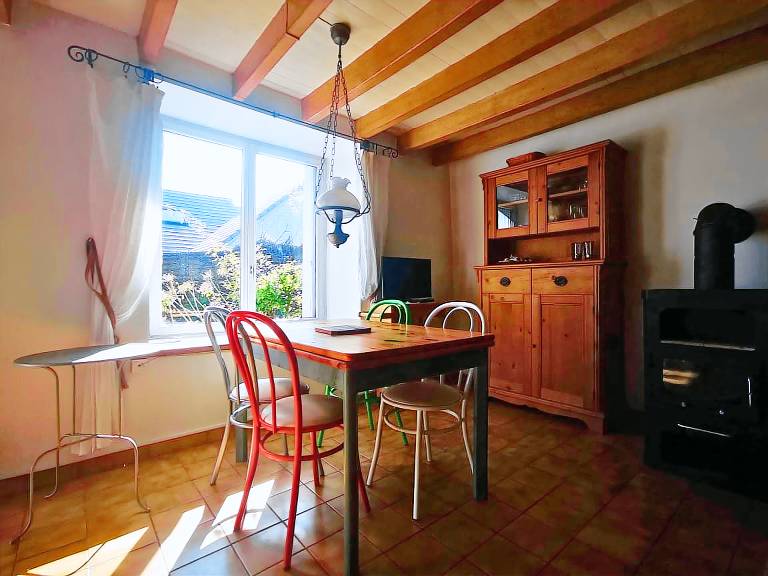 Vacation home with yard & grill — photo 4