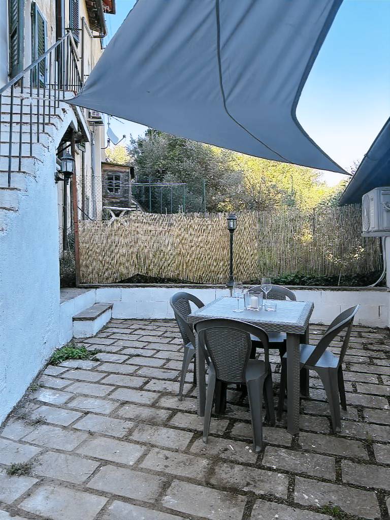 Vacation home with yard & terrace — photo 5