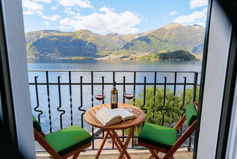 Family-oriented charming rental apartment with terrace & garden | Garden view | Suitable for remote work | Pets allowed — photo 3