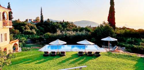 House Poros