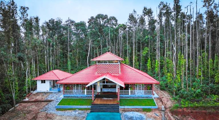 Kattegadde Homestay - Rooms with Private Balcony and Coffee Plantation — photo 3