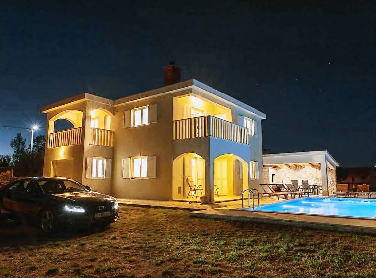 Ferienhaus Lovreć