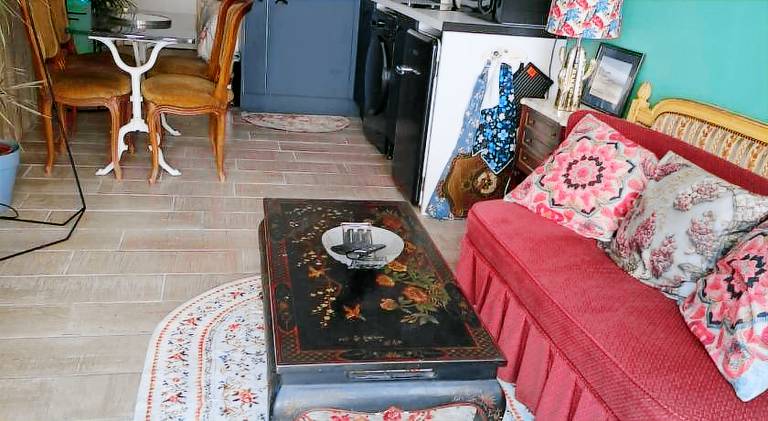 Apartment with 1 room for 2 persons in Libourne