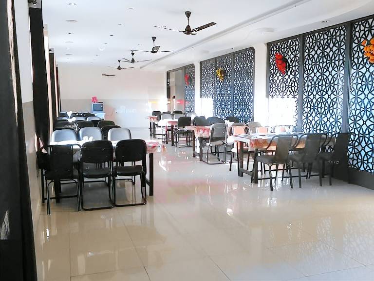 Hotel Ambika & Restaurant — photo 2