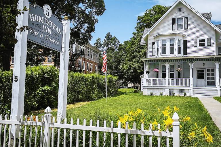 Bed and breakfast  New Milford