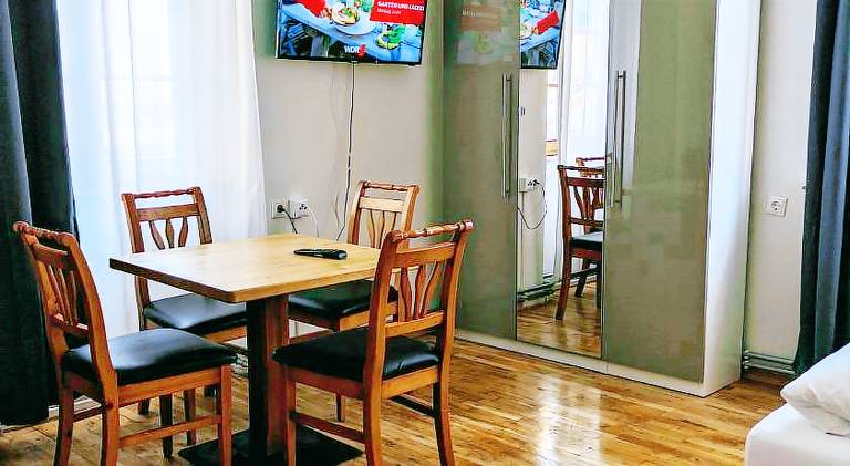 Apartment with 1 room for 4 persons — photo 3