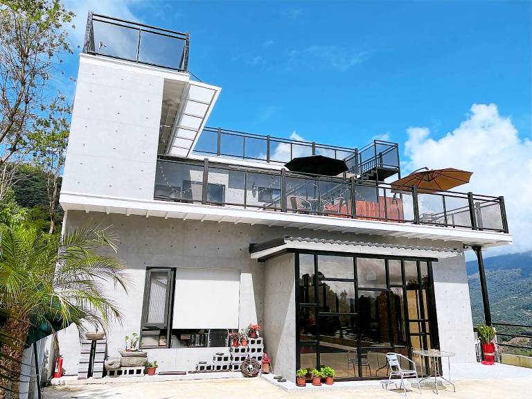 1350 Hostel in Ren'ai