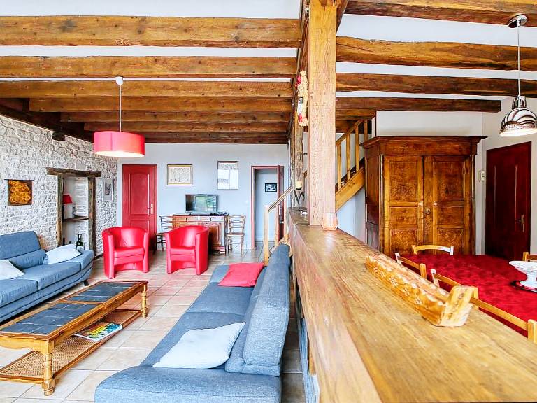 Cottage with private pool & grill — photo 4
