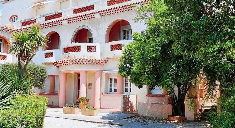 Apartment with 1 room for 3 persons in Bandol