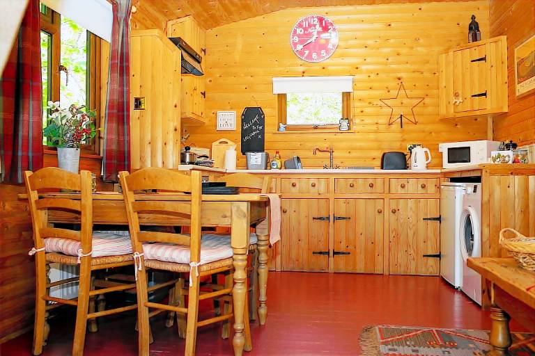 Cottage with garden & patio | Pet-friendly — photo 5