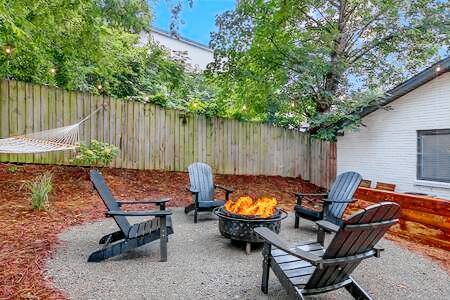 Harmonic Bungalow Close to Vanderbilt And 12 South — photo 5