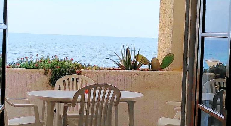 Rental apartment with terrace & private pool in Vera