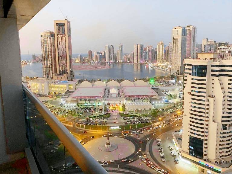 Apartment Al Mamzar