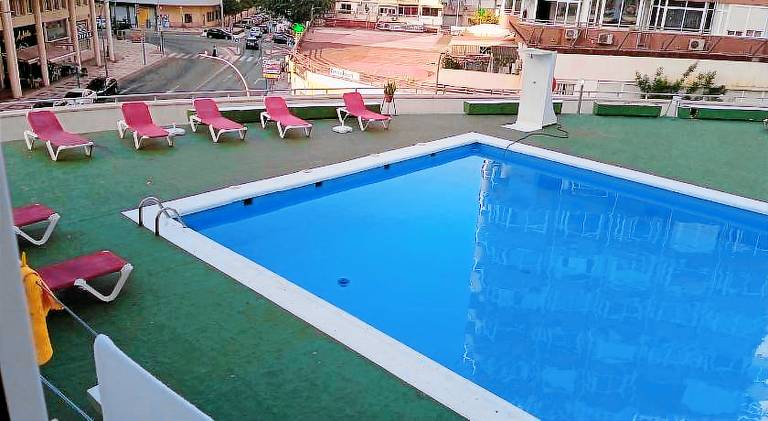 Apartment with pool | Pets are welcome — photo 4