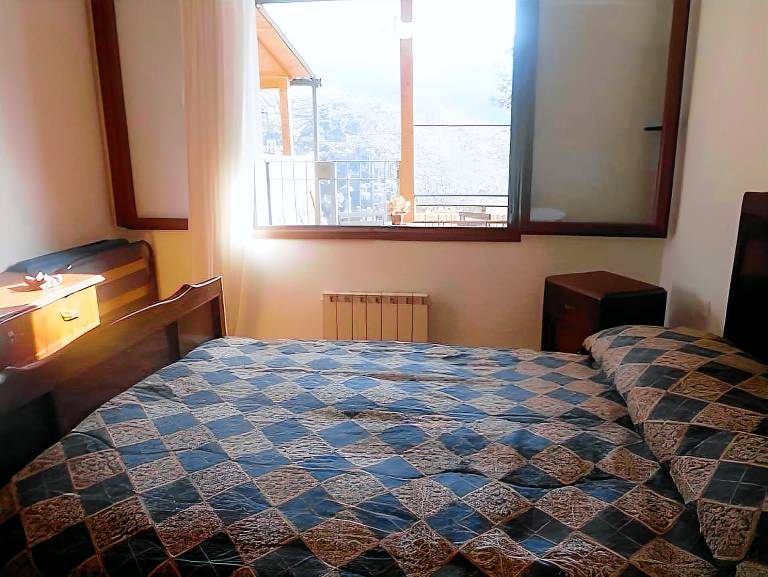 Vacation home with garden, terrace & private pool in Moneglia